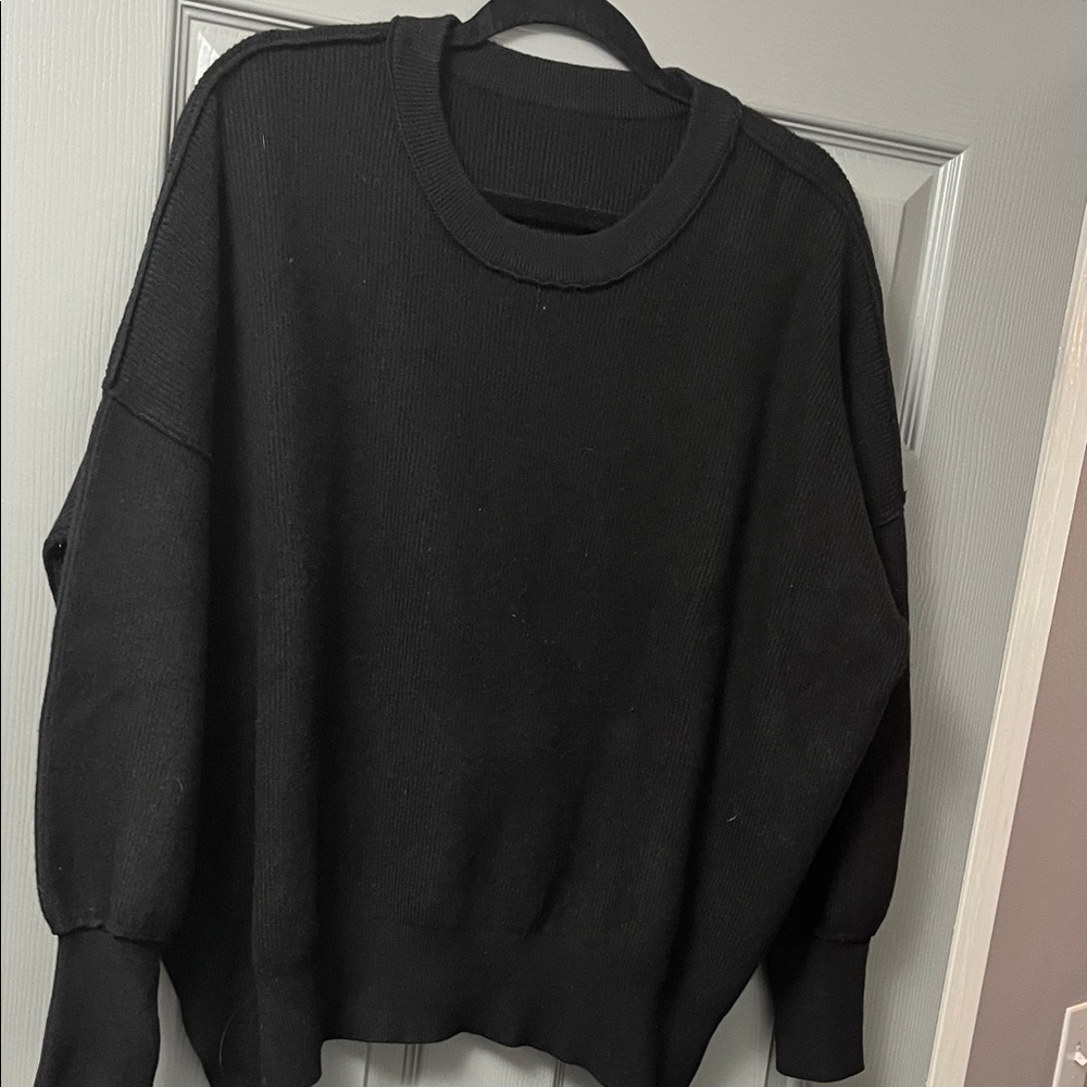 Women’s Medium Black Oversized Sweater